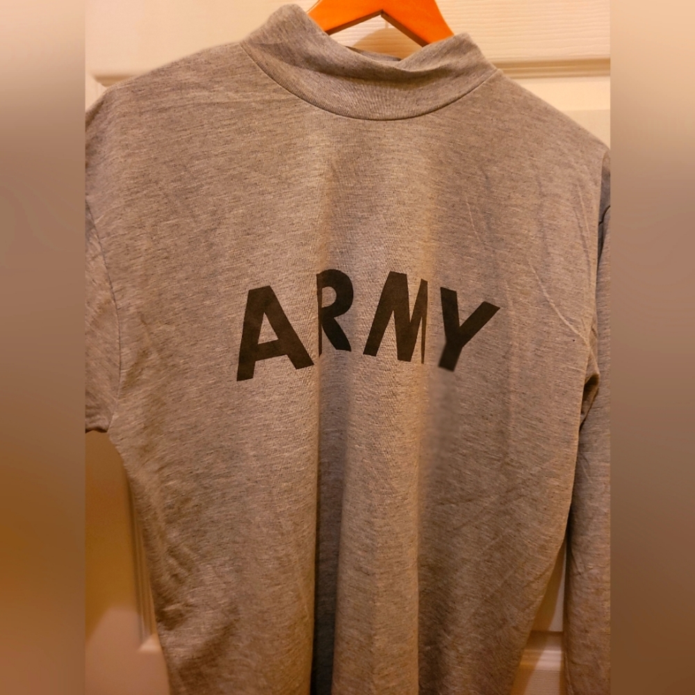 Army training gym sweater